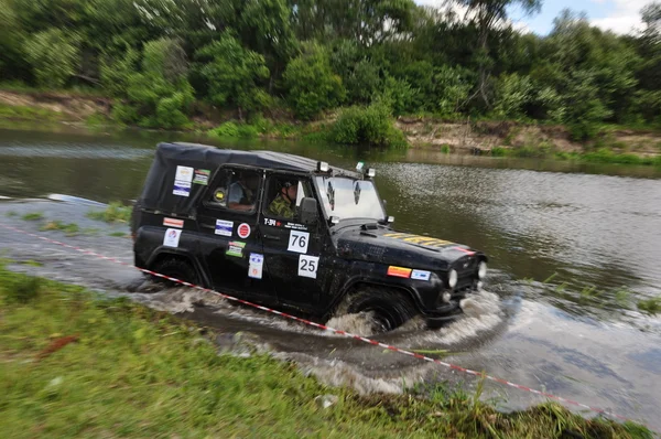 Russische kampioenschap trofee raid onder SUV's, ATV's en motorfietsen. — Stockfoto