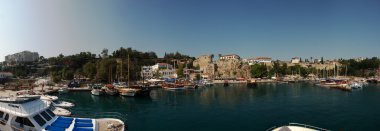 Türk sahilinde güzel yelkenli yatlar için liman