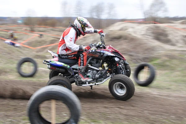 Campeonato Russo de Motocross entre motocicletas e ATVs — Fotografia de Stock