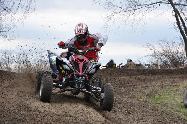 Campeonato Russo de Motocross entre motocicletas e ATVs — Fotografia de Stock