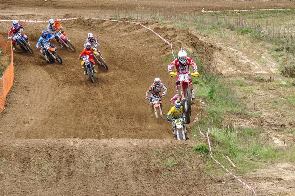 Campeonato de Rusia de Motocross entre motocicletas y vehículos todo terreno —  Fotos de Stock