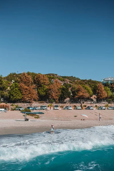 Vista su Alanya, spiaggia di mare ad Alanya, Turchia — Foto Stock
