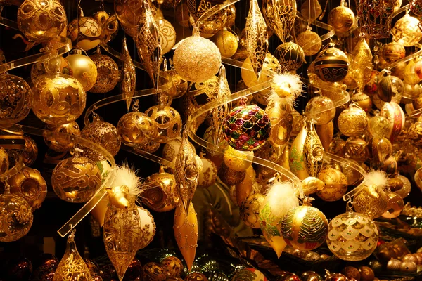 Exibição de bolas de Natal — Fotografia de Stock