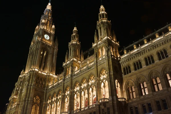 Wiener Rathaus zu Weihnachten — Stockfoto