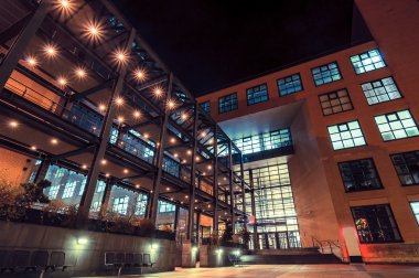 Modern ofis binaları