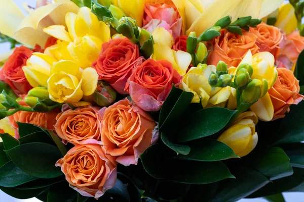 Piękny Bukiet Ślubny Pomarańczowymi Różami Zbliżenie Kwiatowe Tło Tekstura — Zdjęcie stockowe