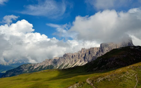 Paisagem montanhosa - Dolomites, Itália — Fotografia de Stock