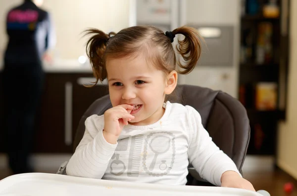 Bonito retrato menina — Fotografia de Stock