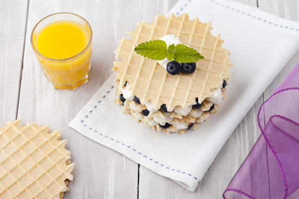 Waffle with blueberry — Stock Photo, Image