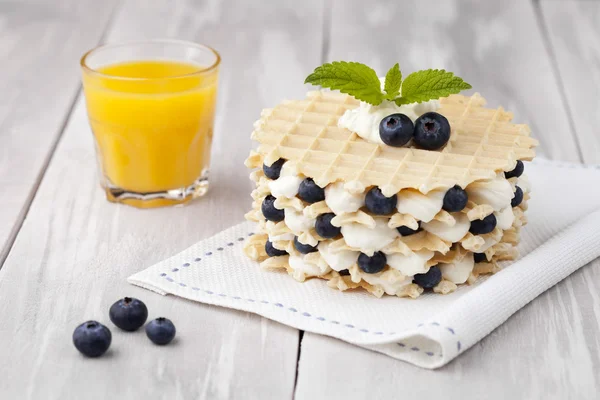 Waffle with blueberry — Stock Photo, Image