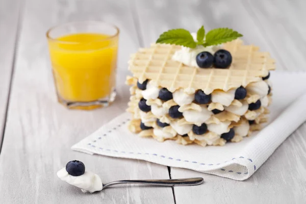 Waffle with blueberry — Stock Photo, Image