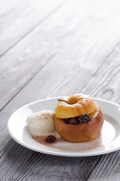 Baked apple with ice cream — Stock Photo, Image