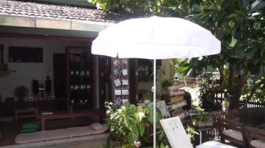 Bird Nest As Restaurant Sign - Pan - Right To Left