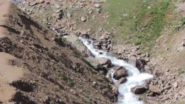 Water Source Mountains Tilt — Stok Video