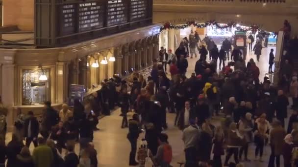 People Grand Central Train Station Board Static — Stockvideo