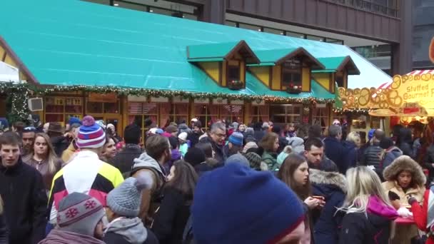 Christmas Market Crowd Static Slow Motion — Vídeo de stock