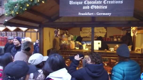 People Queuing Buy Chocolates Market Stand Slide — Video Stock