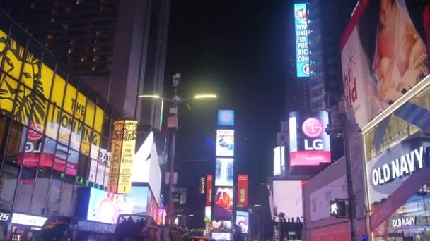 Busy Timesquare Adverts Buildings Tilt — Video Stock