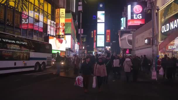 Crowd Street Night Static — стоковое видео