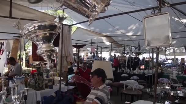 Shade Tent Market Many Stands Static — Stockvideo