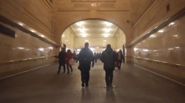 People Walking In Underground Passage - Static.
