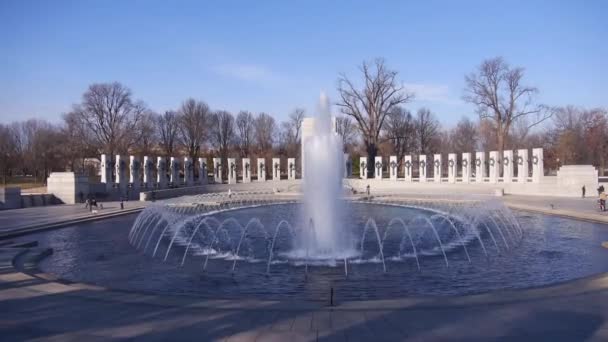 Fountain Surrounded Dry Trees Park Static — стоковое видео