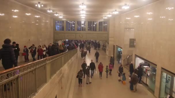 Pessoas Caminhando Grand Central Train Station — Vídeo de Stock