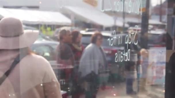 Market Showcase Reflection People Static — Stok video