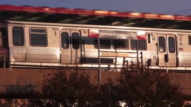  Dışarıdan Giden Tren İstasyonu - Statik