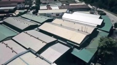 Gri Fabrika Hunili Çatılar