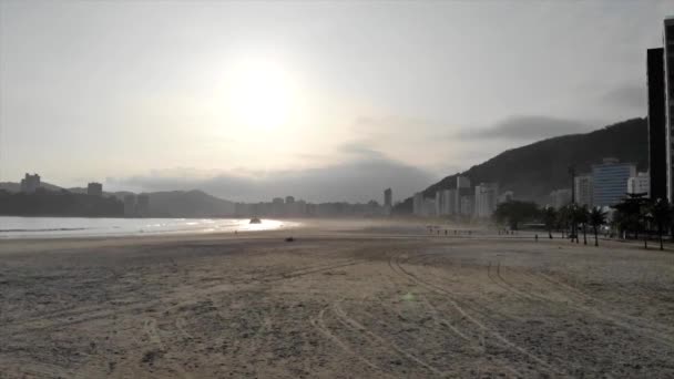 Silhueta Cidade Longo Costa Movendo Para Cima — Vídeo de Stock