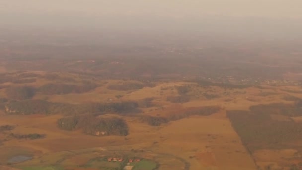 Vista Aérea Uma Região Montanhosa Verde — Vídeo de Stock