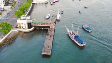 Körfez Bölgesi 'nde Yat ve Tekne Manzarası