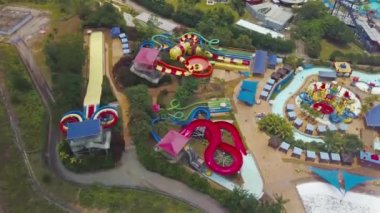 Malezya 'daki güzel yeşil Legoland Tepesi