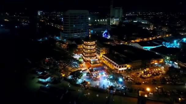 Nachtansicht Eines Chinesischen Tempels Kota Kinabalu Malaysia — Stockvideo