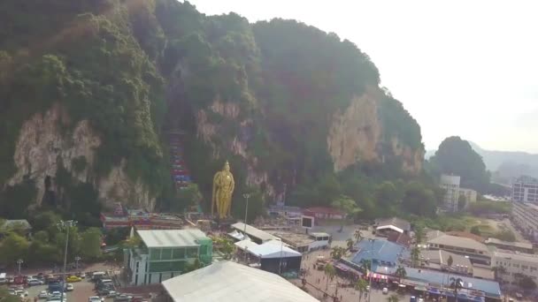 Pemandangan Depan Batu Caves Sun Glares Kuala Lumpur Malaysia Aerial — Stok Video
