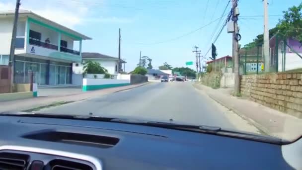Gösterge Paneli Yolcu Koltuğu Manzaralı Bir Caddede Araba Kullanma — Stok video