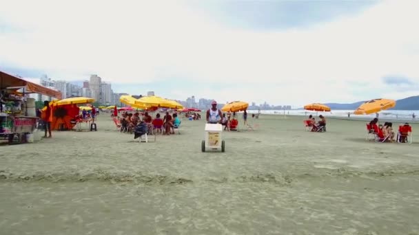 Afro Brazilian Tip Vânzare Înghețată Plajă — Videoclip de stoc