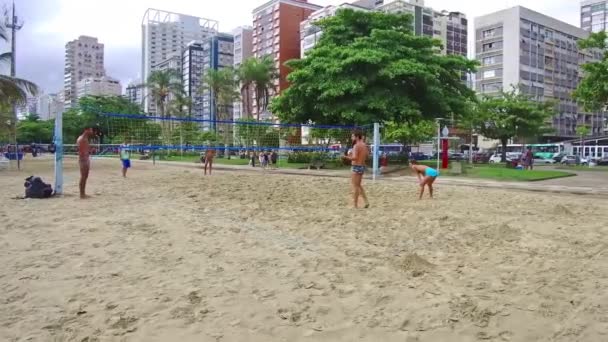 Gente Jugando Voleibol Playa — Vídeos de Stock