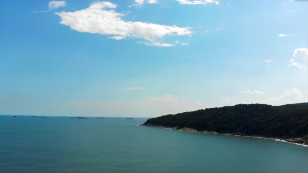 Schönes Blaues Meer Und Insel Guaraju — Stockvideo