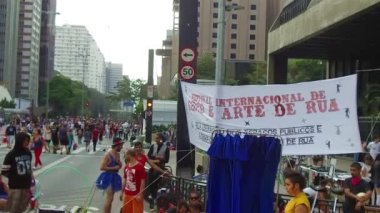  Paulista Sirki ve Brezilya 'daki Seyircileri Yavaş Çekim Sola Kaydır.