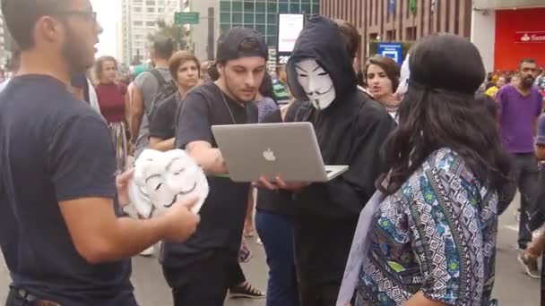 Οργανώσεις Hacker Που Χρησιμοποιούν Μάσκες Hand Held — Αρχείο Βίντεο