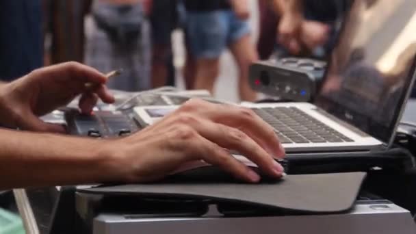 People Playing Laptop Smoking — Stock Video