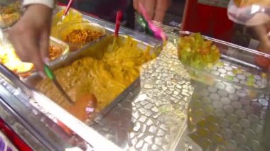 Yemek standı Lezzetli görünüyor