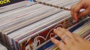 Rock Müzik Hakkında Çeşitli Kitaplar - Yavaş Hareket.