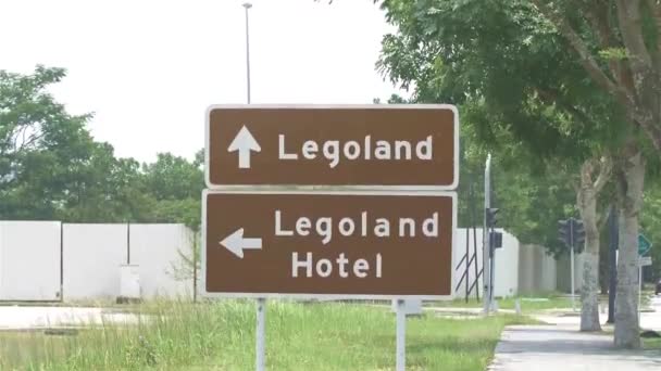 Brown Instrucciones Acerca Legoland — Vídeo de stock