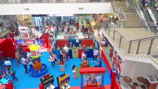 Pequeño Parque Infantil Dentro Del Centro Comercial — Vídeo de stock