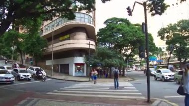  Zebra geçiş şehrin insanları