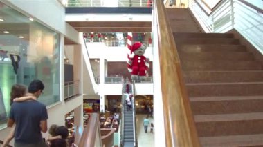 Brezilya 'daki AVM' de yürüyen merdivenler