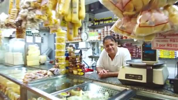 Happy Shop Owner Municipal Market Belo Horizonte — Vídeos de Stock